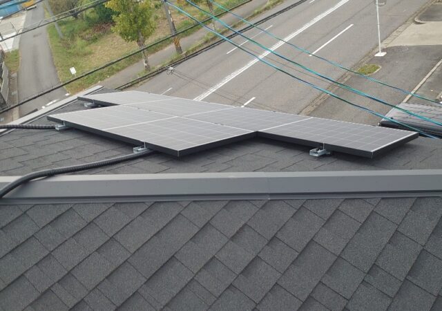 防眩パネルで北面にも設置OK!ご近所にも優しい、まぶしくないパネルです。